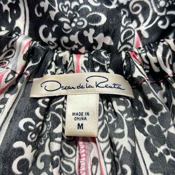 Oscar de la Renta EUC Signature Balinese
Vines Tribal Charmeuse Maxi Gown (0482) - Picture 9 of 11